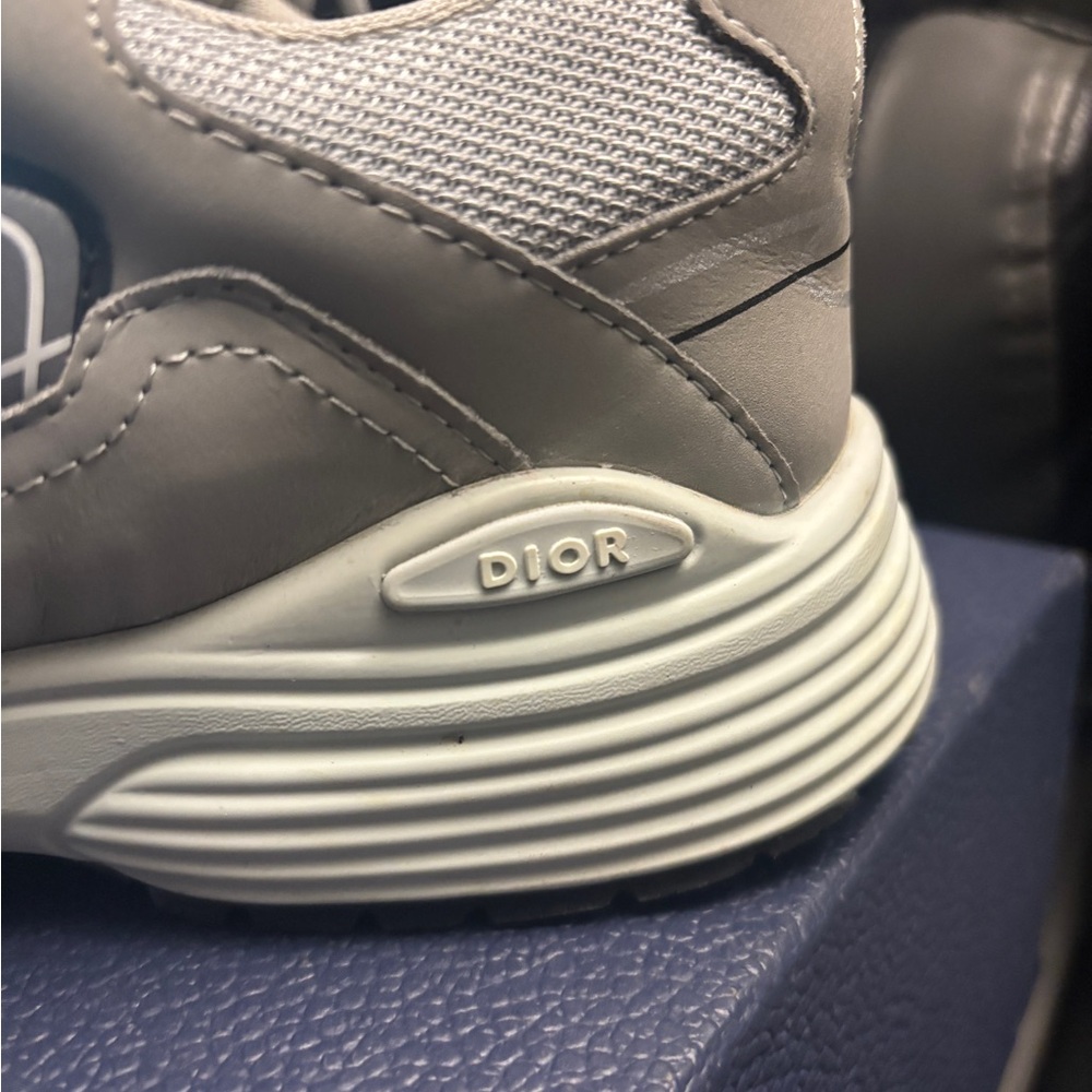 Dior Men's Light Gray Sneakers